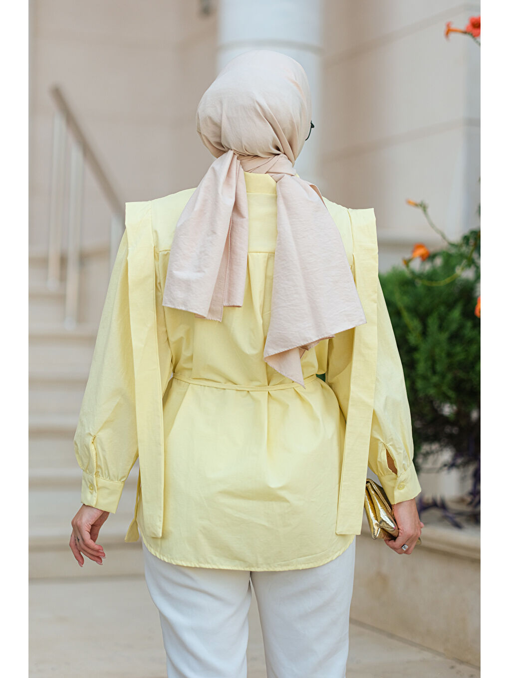 Kadın Pile Detay Önü Gizli Düğmeli Gömlek  Sarı-3