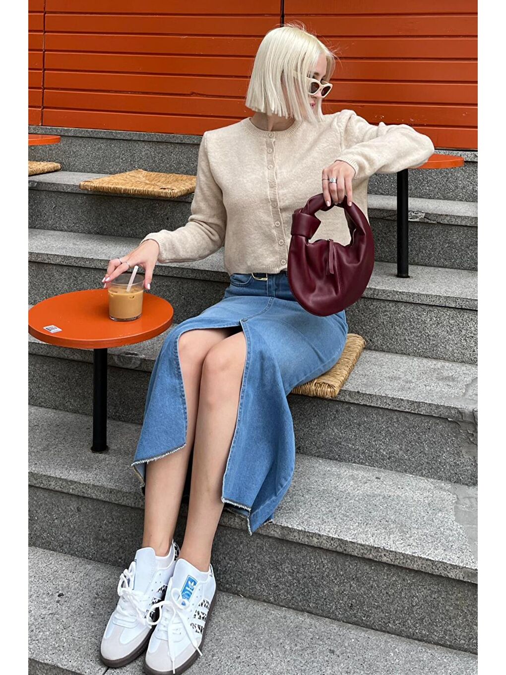 Bej Düğmeli Triko Hırka Mg2151-2