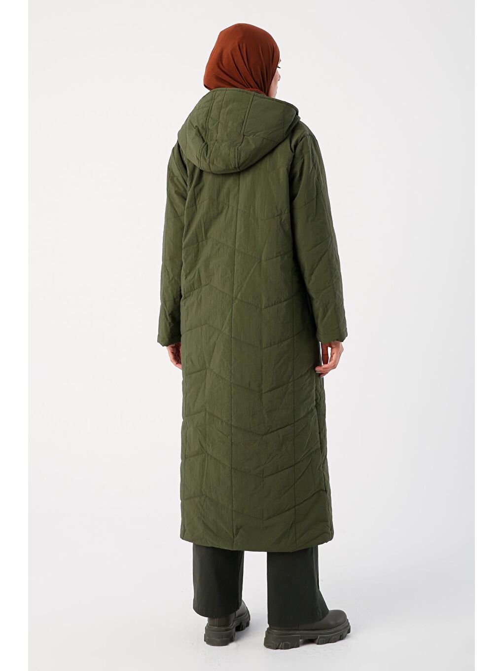 Haki Kapüşonlu Çıtçıtlı Uzun Kapitone Mont-2