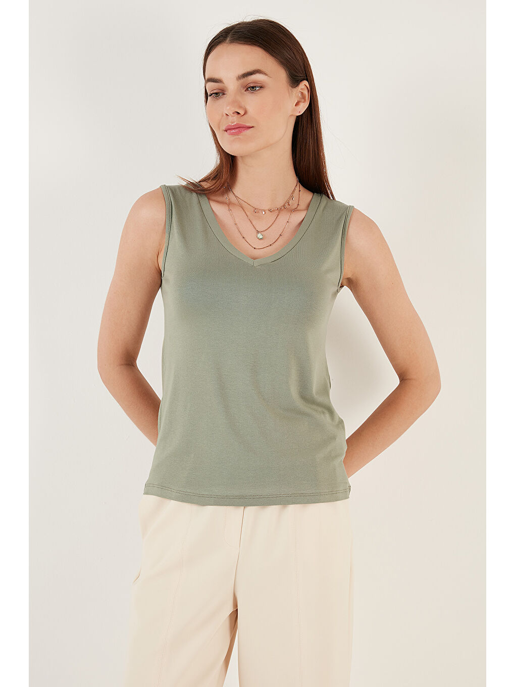 Haki Slim Fit V Yaka Kalın Askılı 2' li Paket Kadın Bluz 5864384S2-2