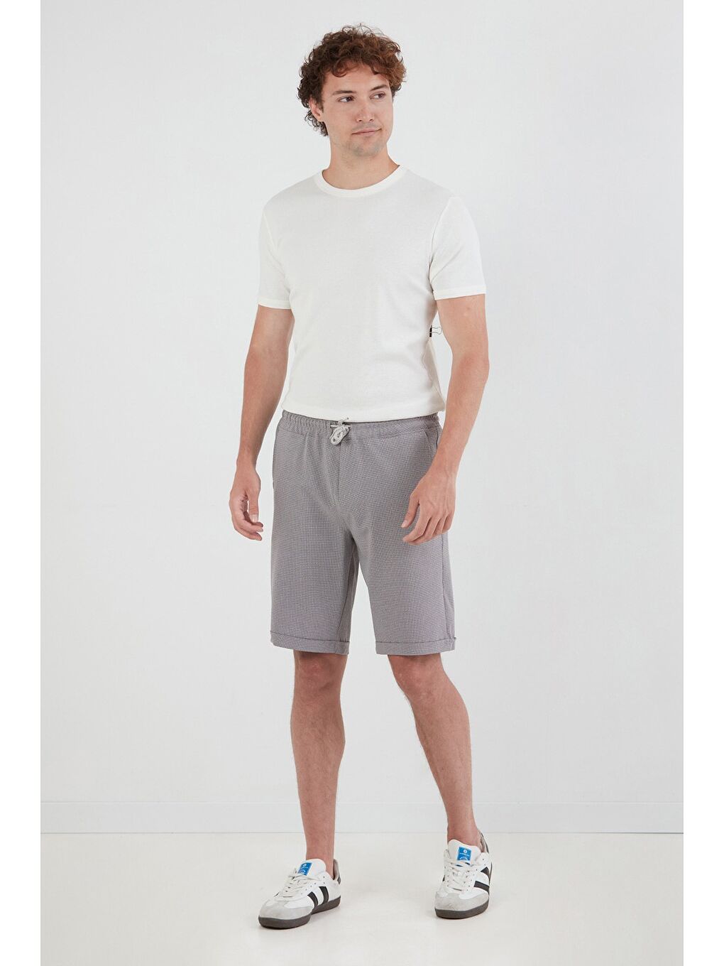 Gri Kırçıllı Beli Lastikli Duble Paça Cepli Şort-2