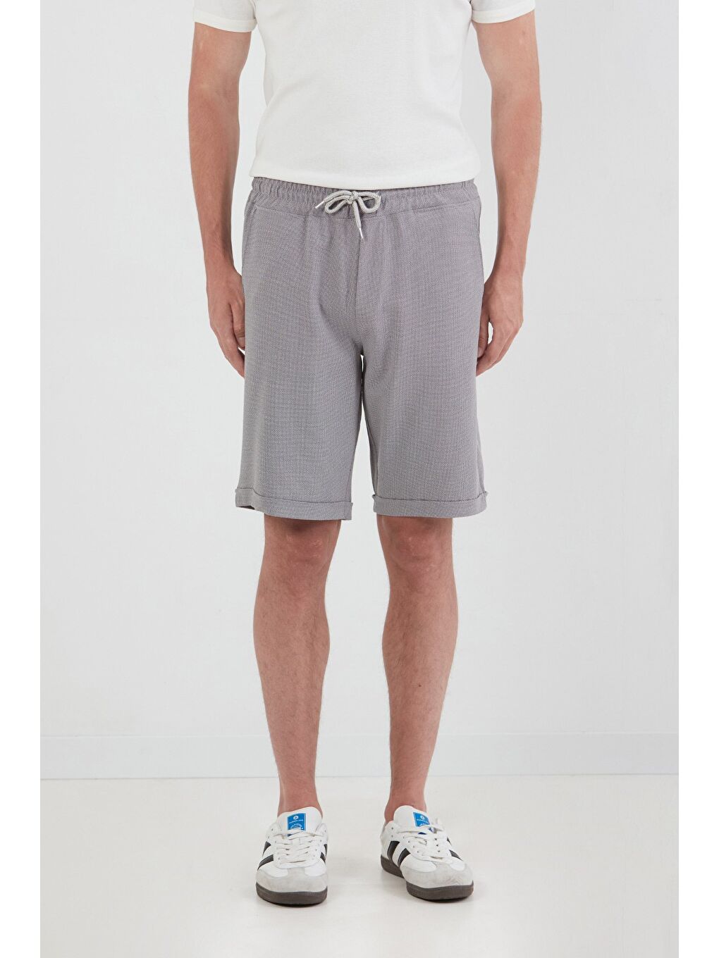 Gri Kırçıllı Beli Lastikli Duble Paça Cepli Şort-4