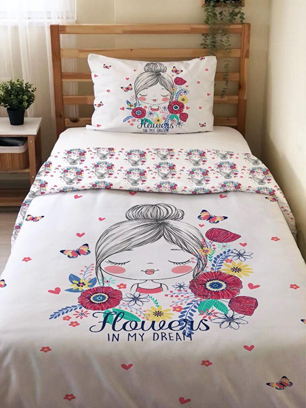 Karışık Çift Taraflı Kız Çocuk Desenli Çarşafsız Takım Tek Kişilik Nevresim Takımı 160x220 Cm