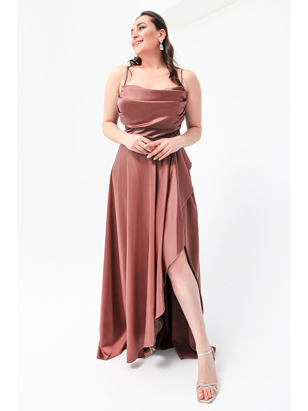 Pembe Kadın Somon Volanlı Yırtmaçlı Büyük Beden Saten Abiye Mezuniyet Elbisesi-2