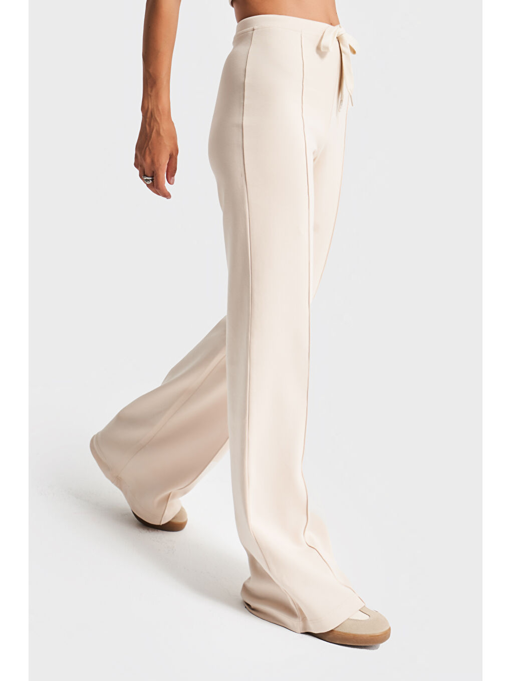 Kadın Bej Renk w5-57 Örme Kumaş Flare Eşofman Büstiyer ve Fermuarlı Sweatshirt 3'lü Kombin Takım-4