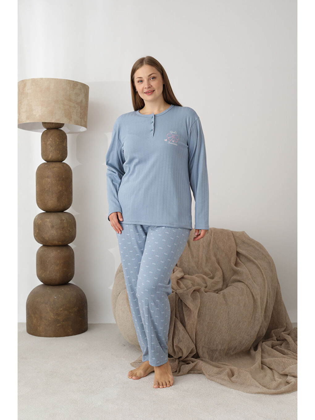 Mavi Şardonlu İnterlok Kumaş Büyük Beden Kışlık Kadın Pijama Takımı 1160