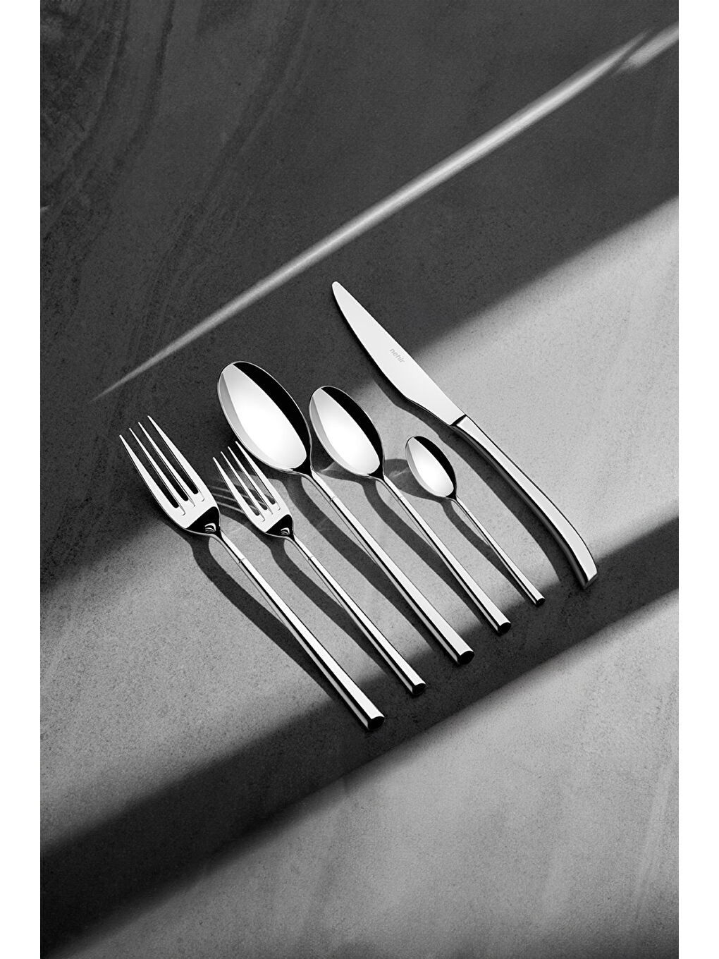 Gri Elegance Sade 6 Kişilik 36 Parça Kutulu Çatal Kaşık Bıçak Takımı