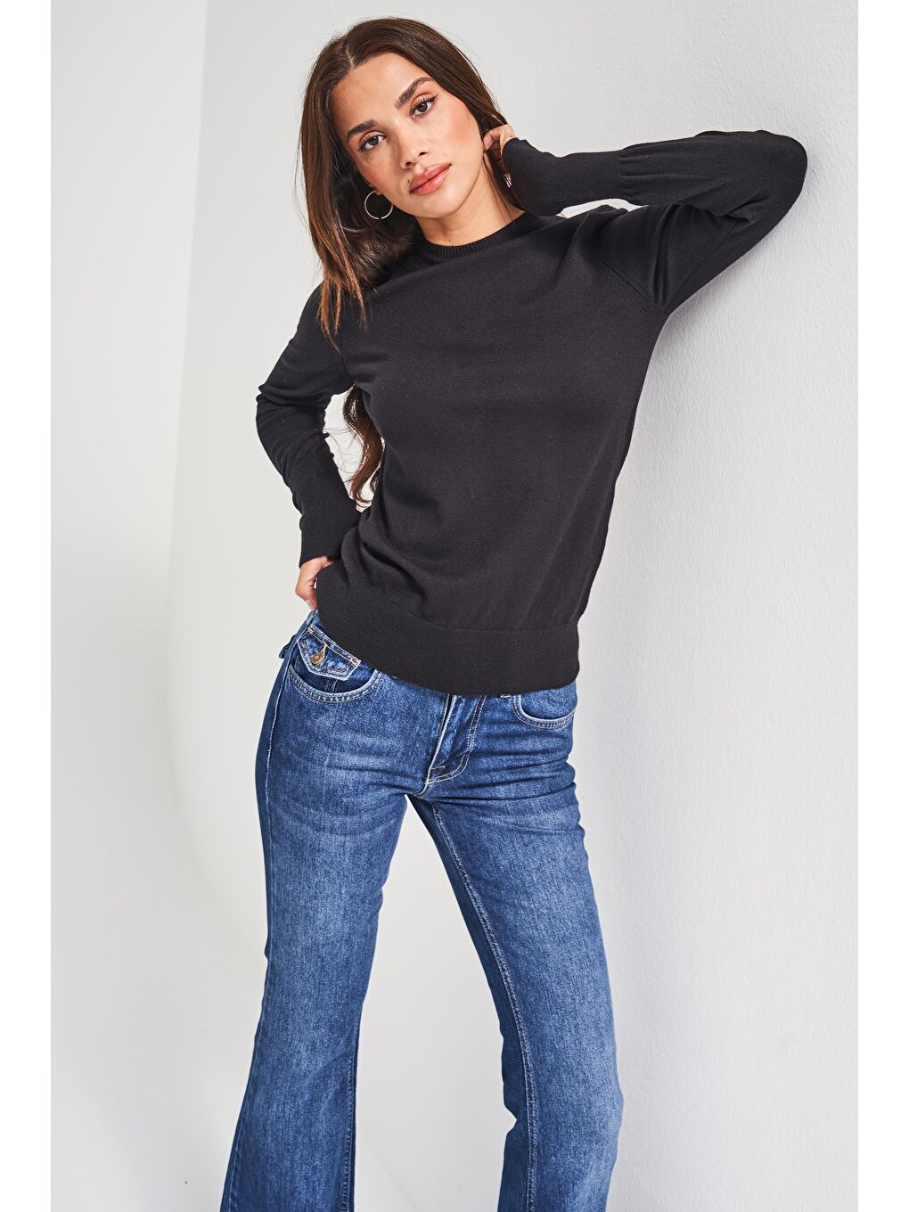 Kadın Siyah Renk w5-1 Örme Triko Kumaş Bisiklet Yaka Kol Aksesuarlı Triko-3