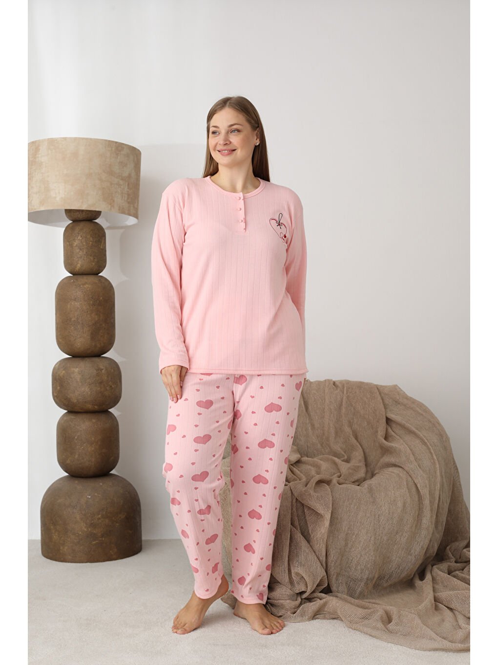 Pembe Şardonlu İnterlok Kumaş Büyük Beden Kışlık Kadın Pijama Takımı 1160