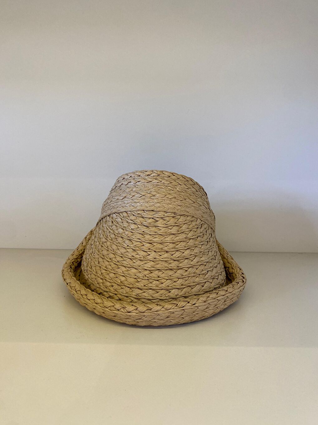 Kahverengi Camel Önü Kıvrımlı Orijinal Hasır Vizör Şapka Günlük Kullanım Ve Plaj Kullanımına Uygun HSR2113