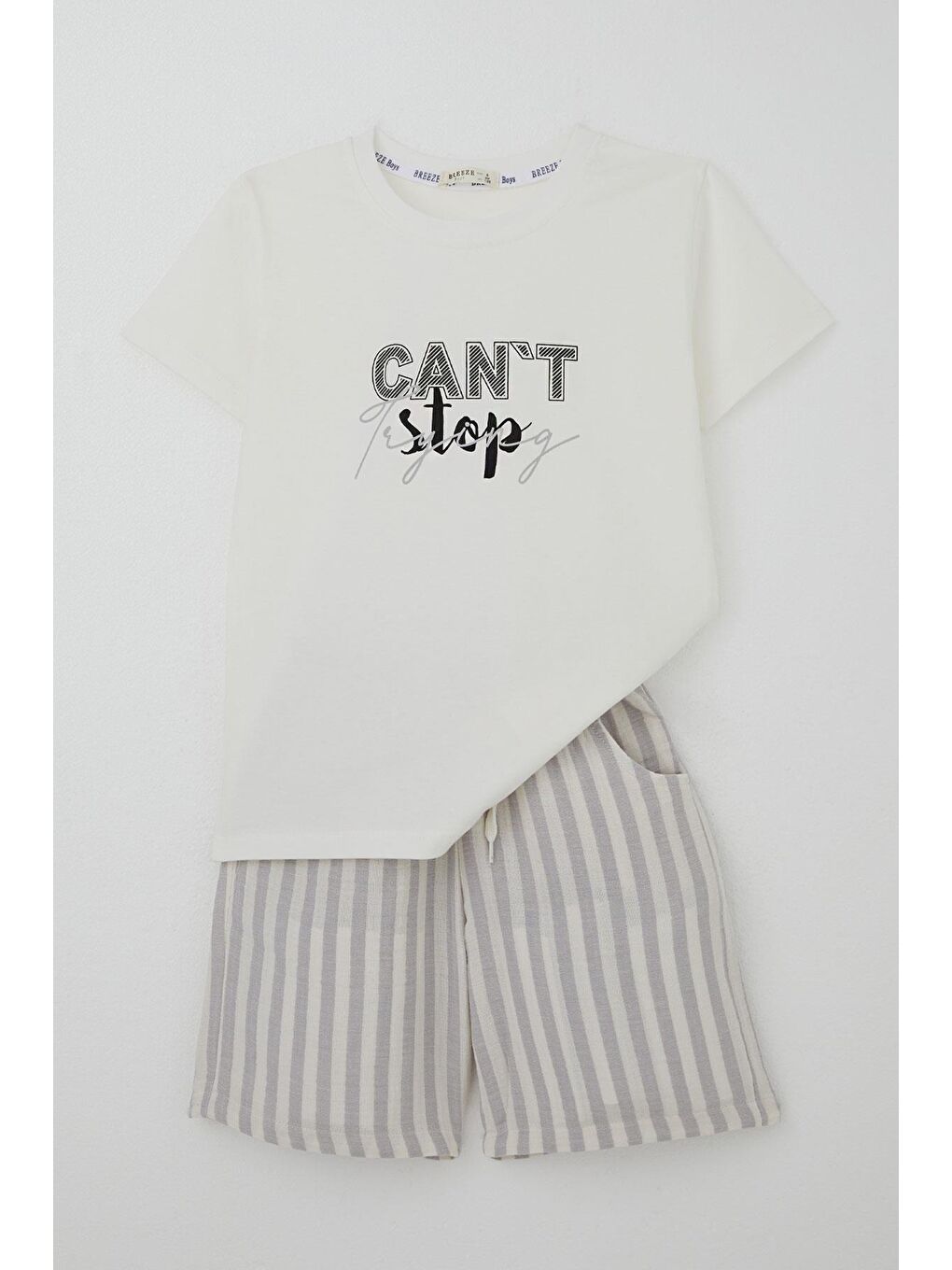 Erkek Çocuk Şortlu Takım Yazı Baskılı Bağcık Aksesuarlı Ekru (7 Yaş)