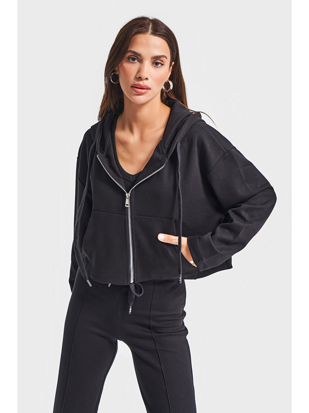 Kadın Siyah Renk w5-1 Örme Kumaş Flare Eşofman Büstiyer ve Fermuarlı Sweatshirt 3'lü Kombin Takım-2