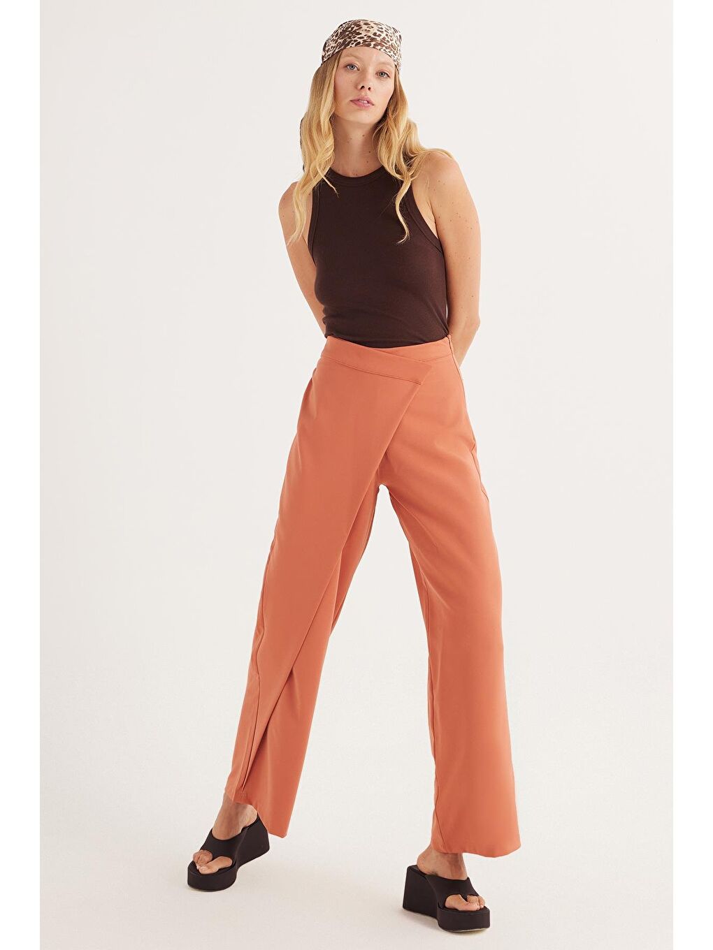 Kahverengi Kadın Standart Fit Geniş Paça Kiremit Double Pantolon-1