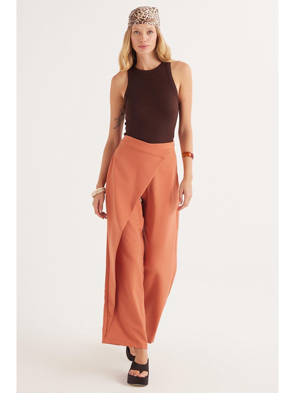 Kahverengi Kadın Standart Fit Geniş Paça Kiremit Double Pantolon-3
