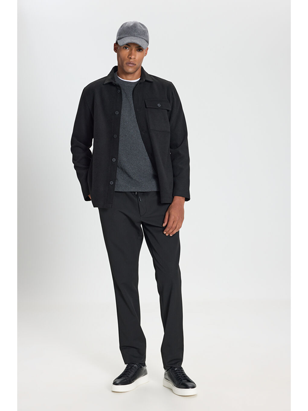 Erkek Siyah Sıcak Tutan Relax Fit Rahat Kesim Klasik Yaka Cepli Polar Gömlek-2