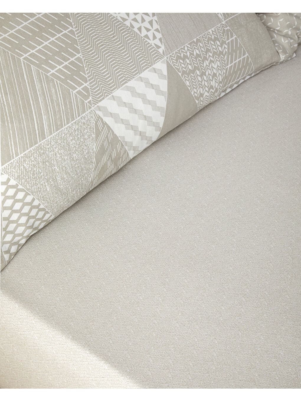 Trio Patch Kolay Ütülenir Çift Kişilik Nevresim Takımı 200x220 cm Bej-5