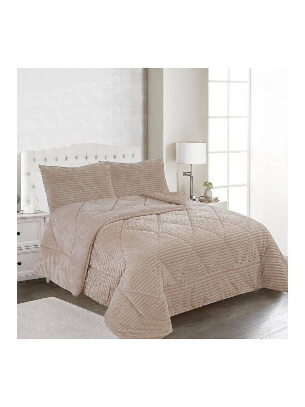 Ece Stripe Çift Kişilik Pelüş Yatak Örtüsü Bej-1