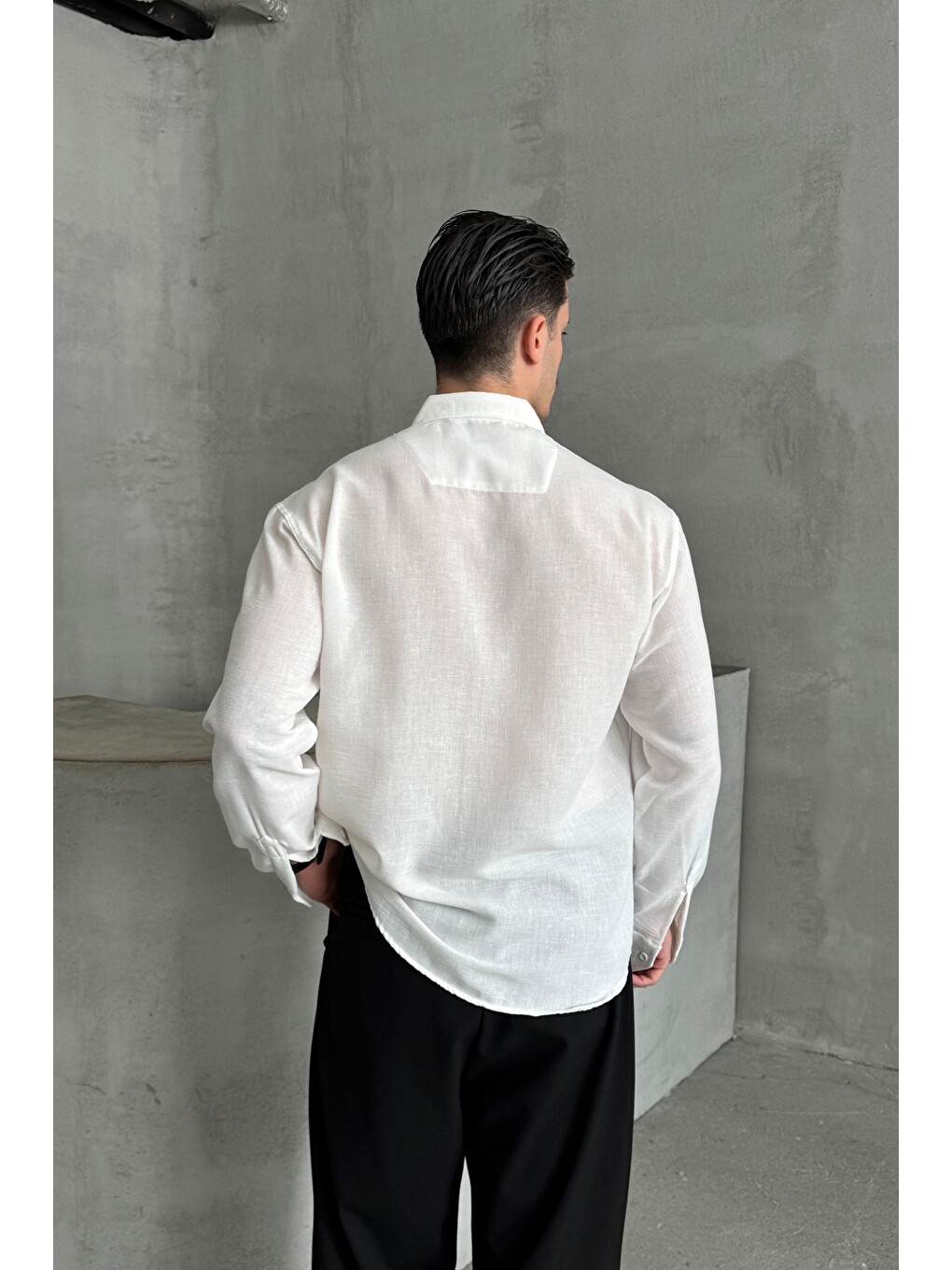 Beyaz Erkek Oversize Kesim Keten Görünümlü Gömlek-3