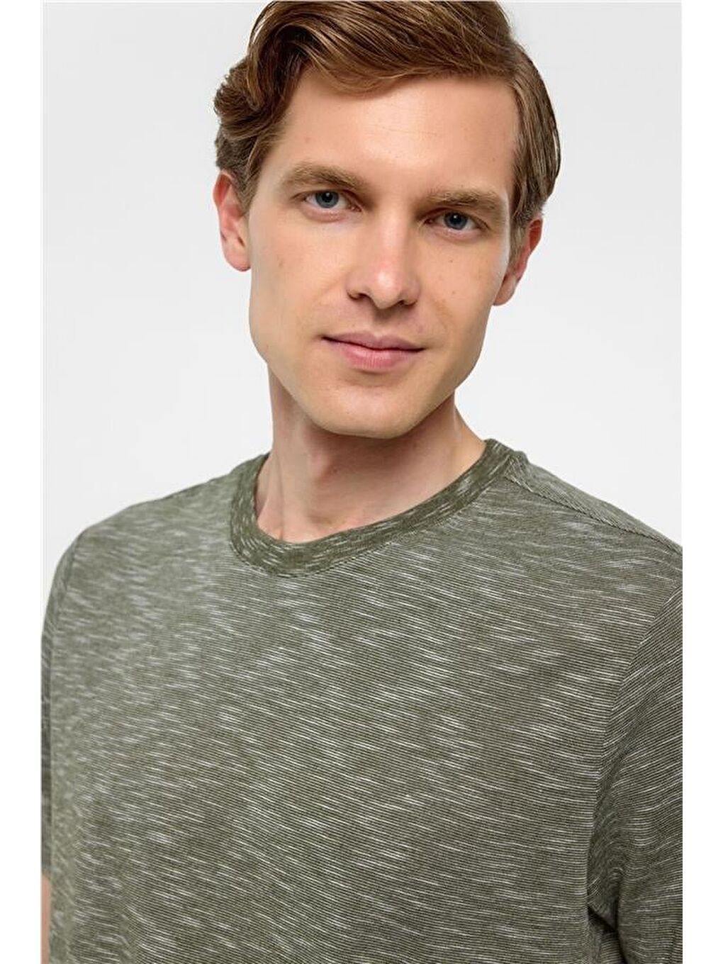 Haki Regular Armürlü Bisiklet Yaka Tişört-3