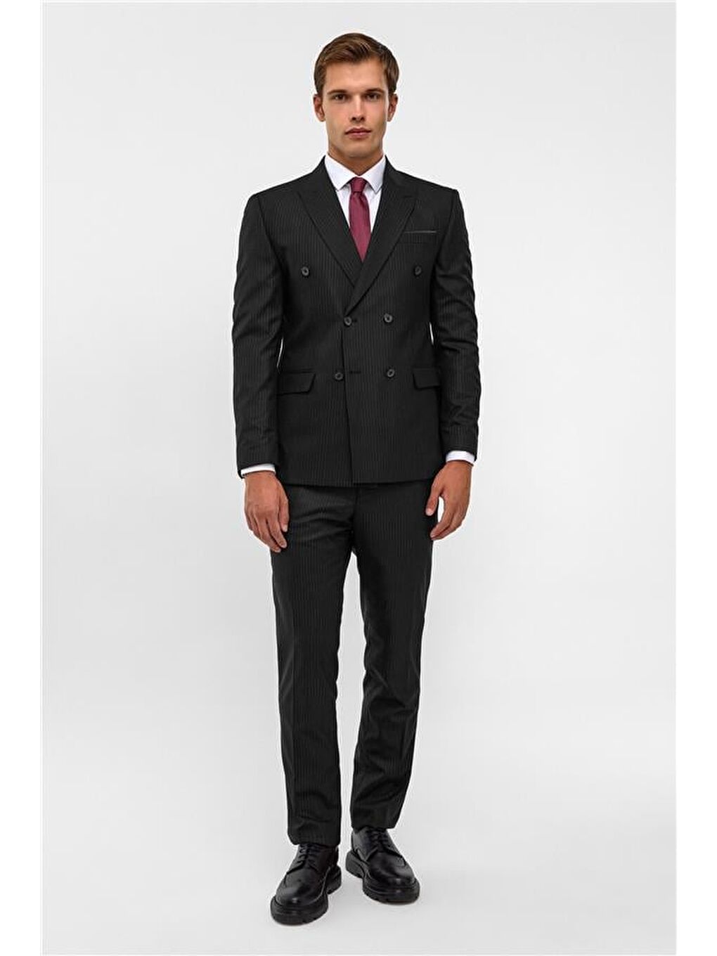 Siyah Slim Çizgili Sivri Yaka 6 Drop Takım Elbise