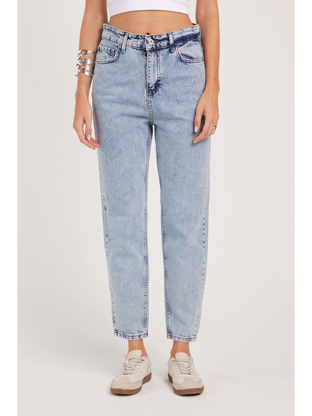 Kadın Slim Fit Dar Kesim Pamuklu Dar Paça Açık Mavi Jean Pantolon