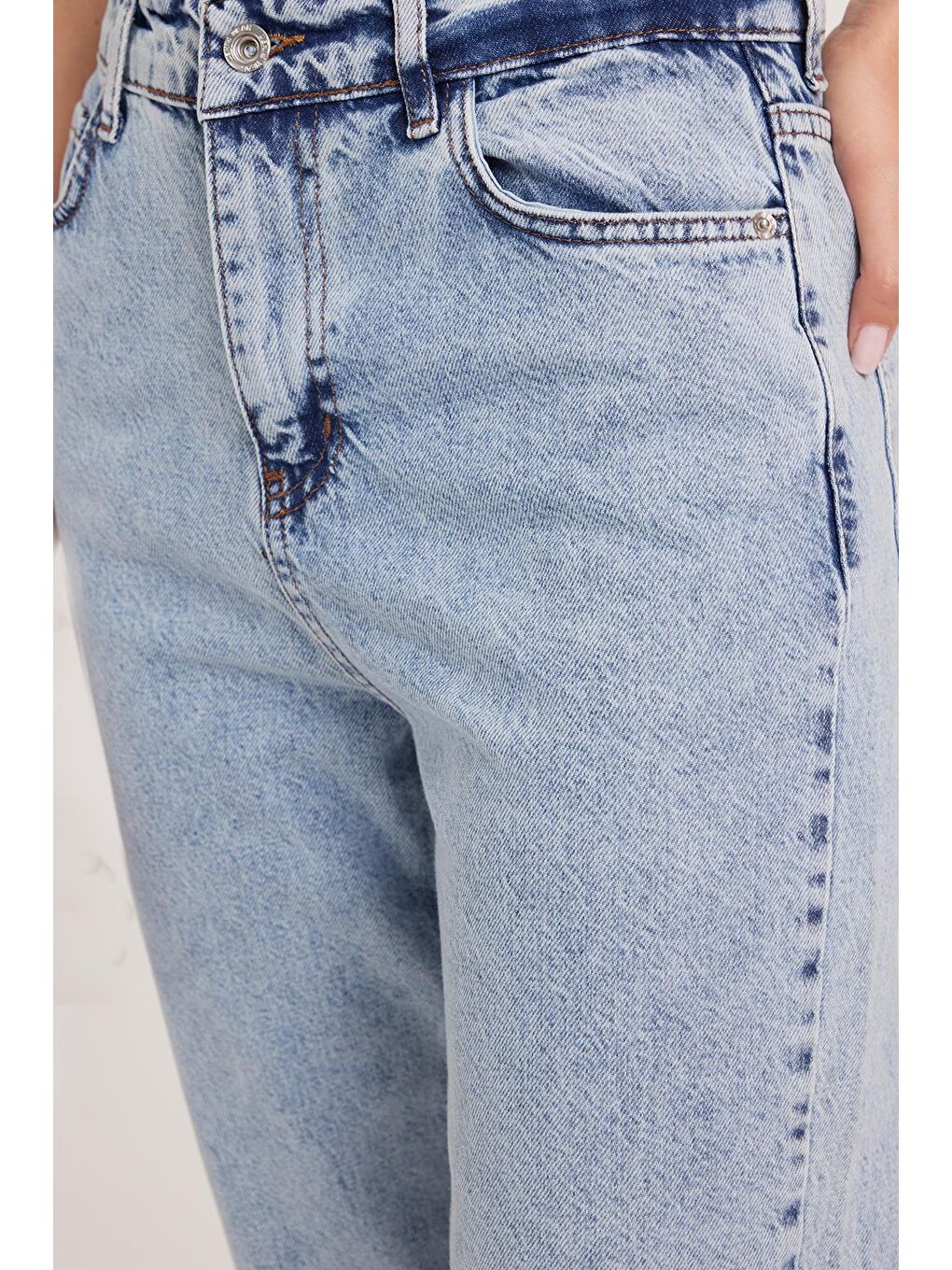 Kadın Slim Fit Dar Kesim Pamuklu Dar Paça Açık Mavi Jean Pantolon-2