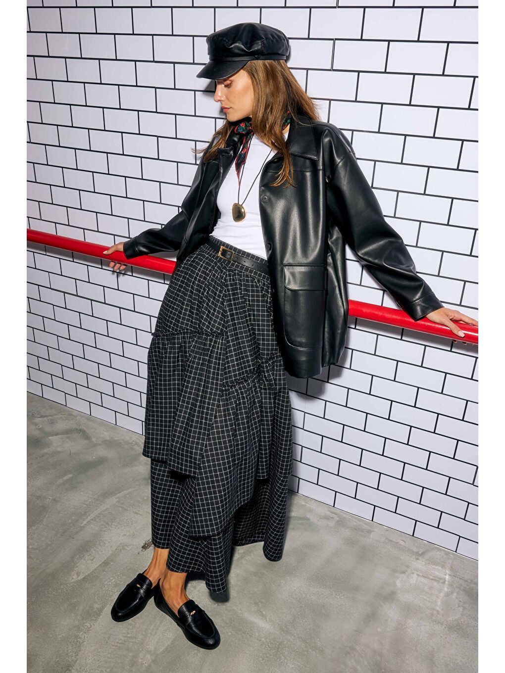 Spor Kesim Deri Ceket Siyah-1