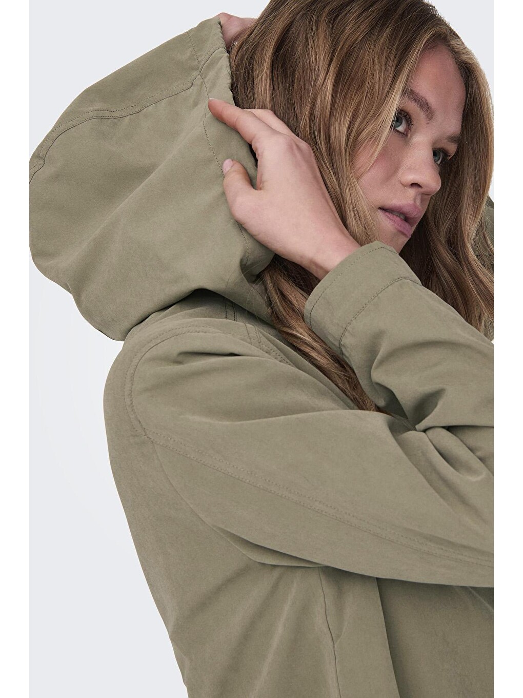 Bej Onlskylar Büzgülü Regular Fit Kapüşonlu Mevsimlik Kadın Mont 15218613-3