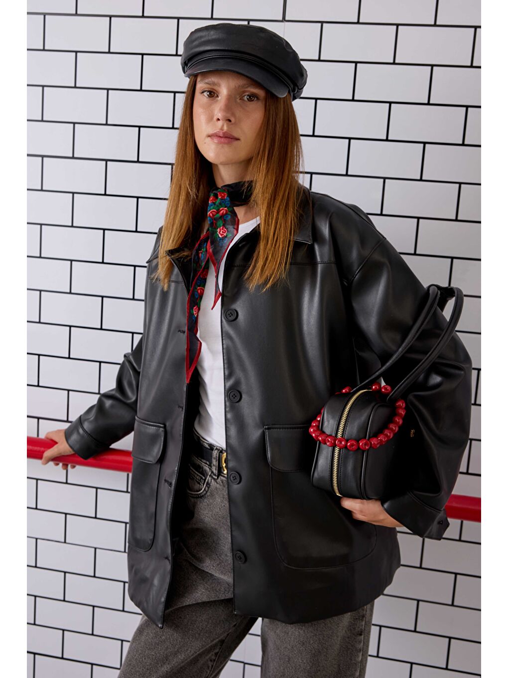 Spor Kesim Deri Ceket Siyah-3