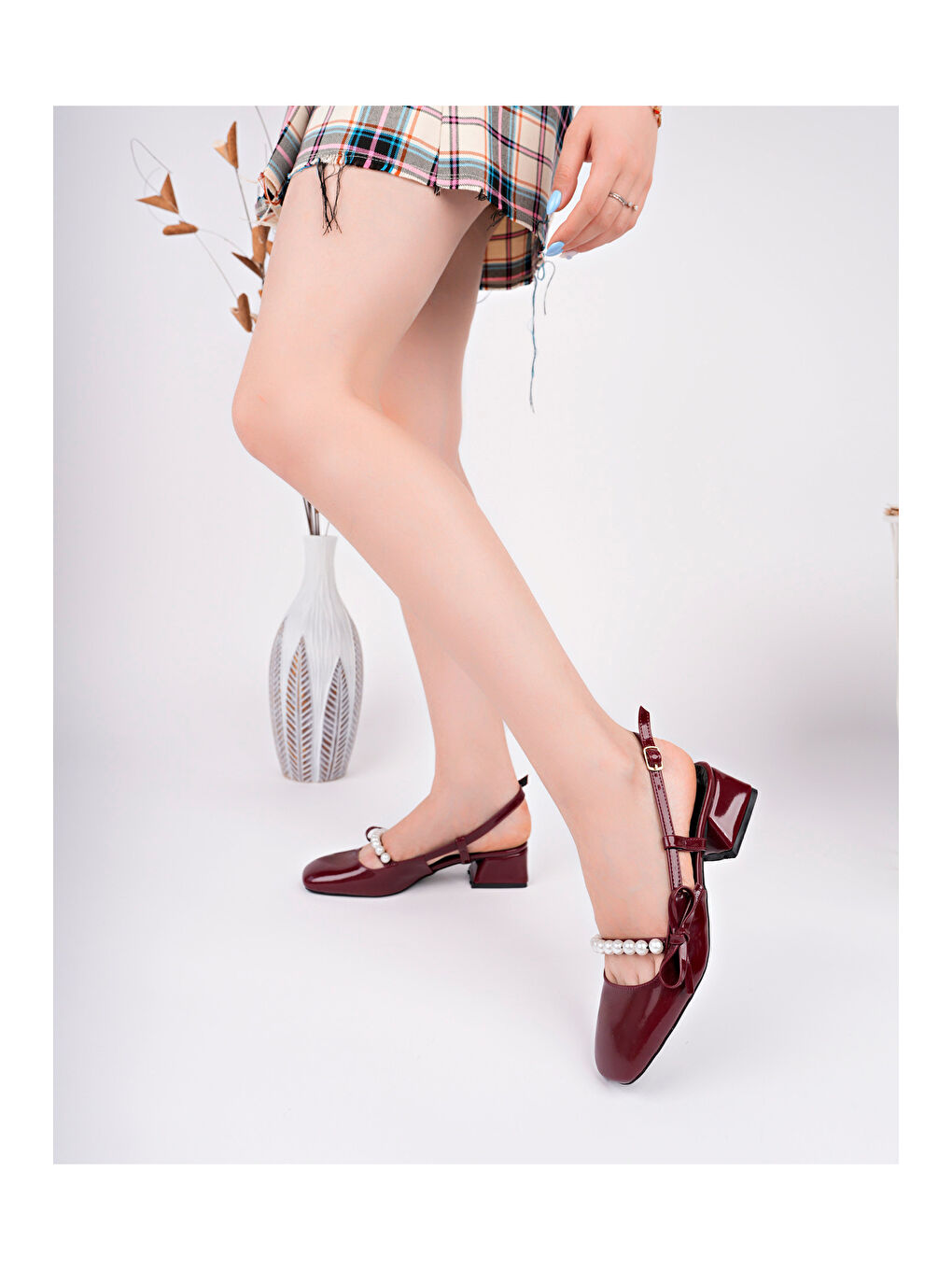 Bordo Rugan Kadın Boncuk Detaylı Günlük Topuklu Ayakkabı