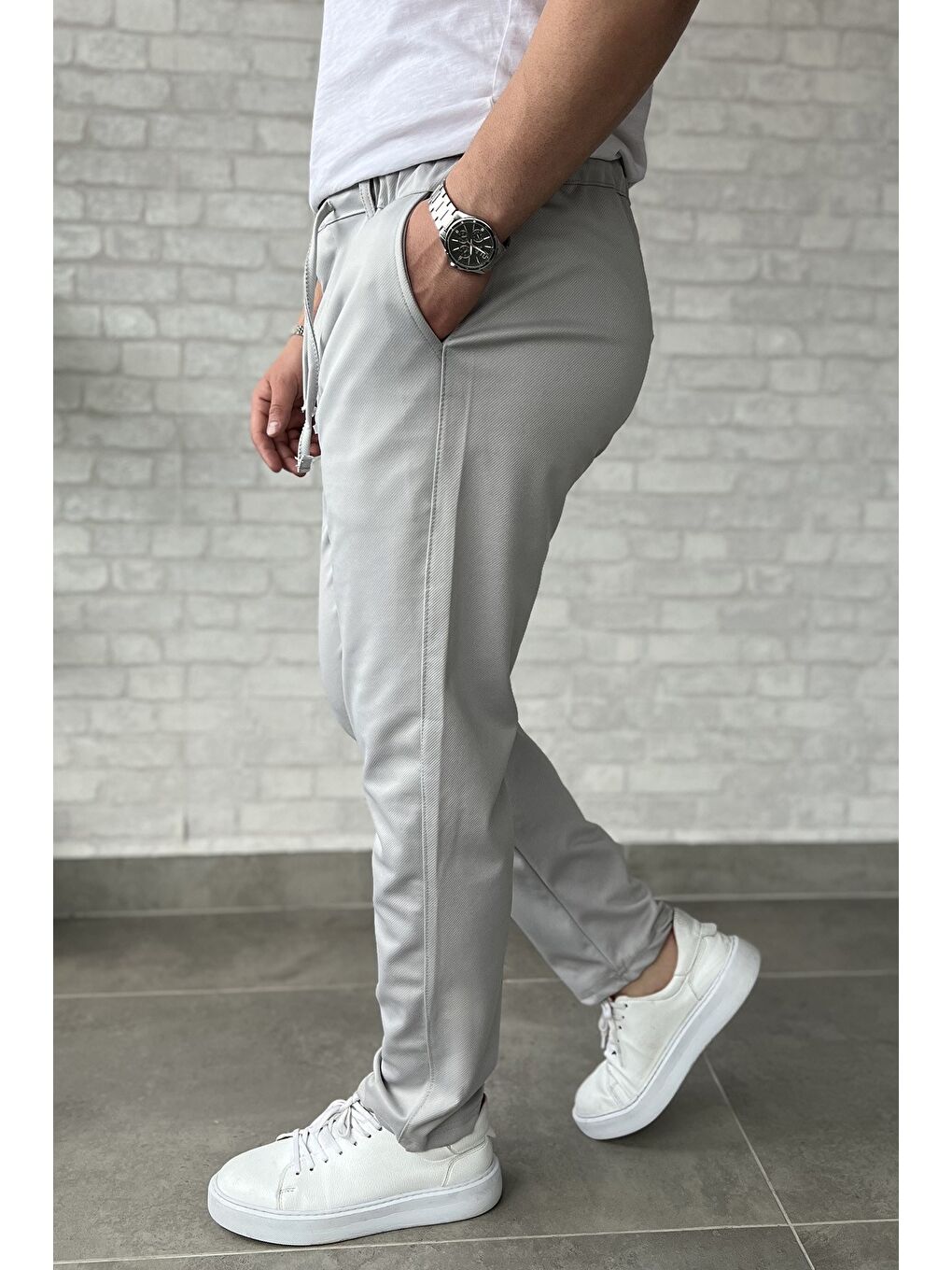Gri Bel Bağcıklı Erkek Jogger Pantolon-1