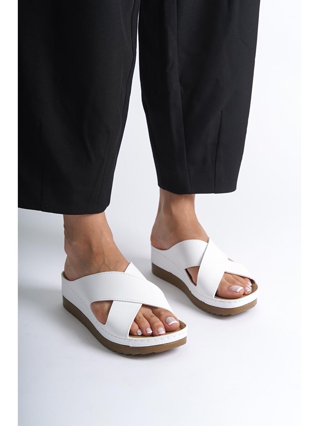 Beyaz Z0632 Kadın Konfor Anatomic Terlik-4