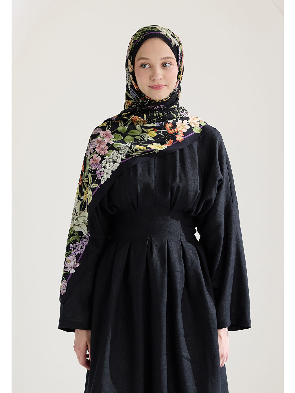 Valentına Floş Viskon Şal Siyah-1