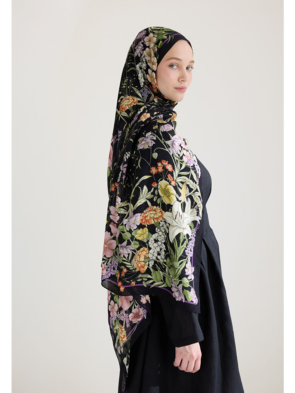 Valentına Floş Viskon Şal Siyah-2