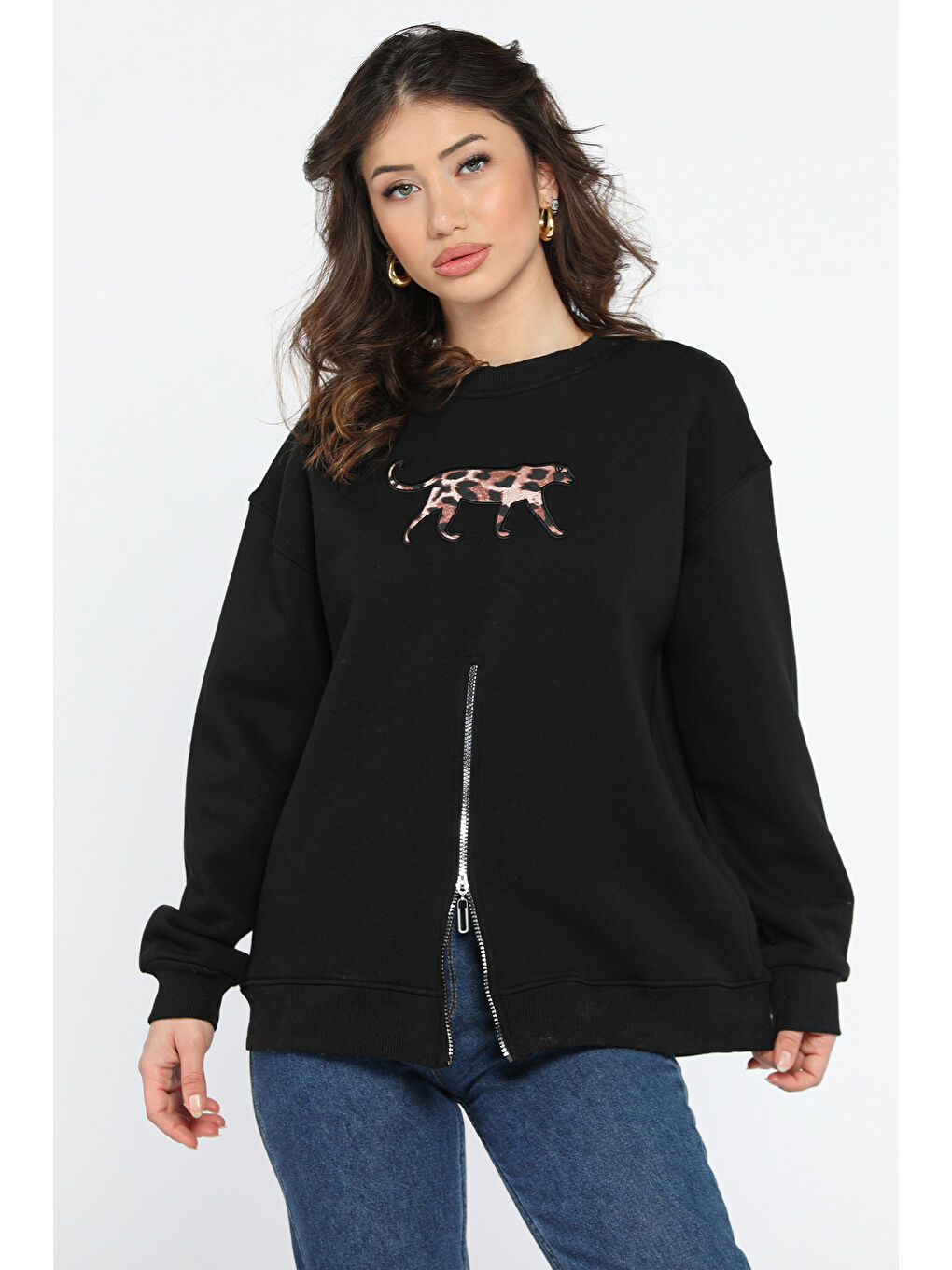 Siyah Fermuar Detaylı Aplikeli Kadın Sweatshirt-1