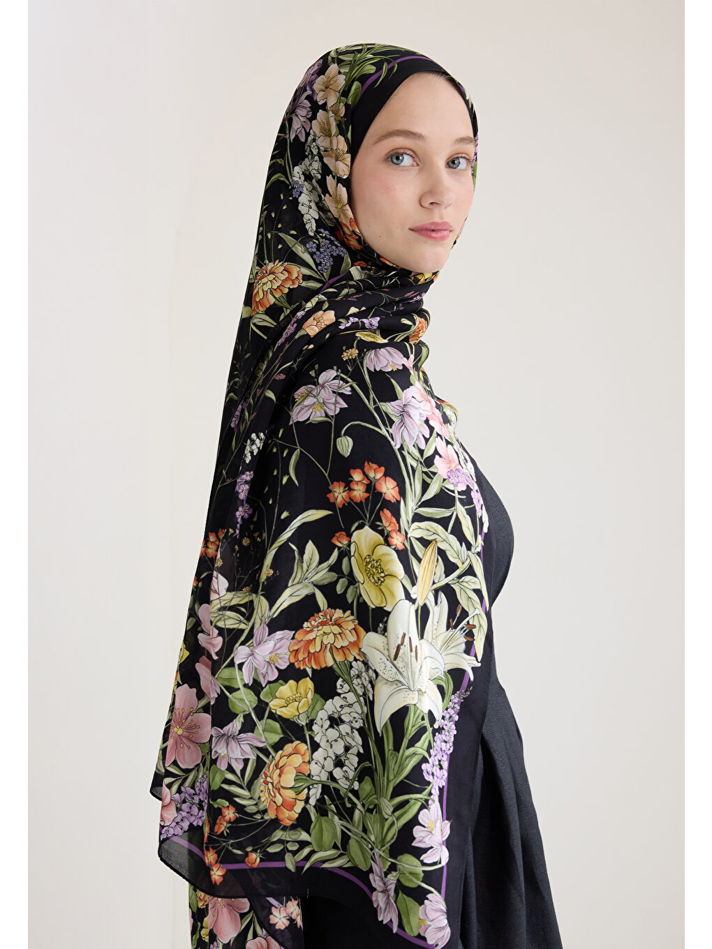 Valentına Floş Viskon Şal Siyah-3