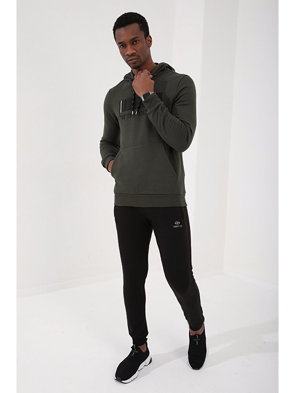 Haki Nakışlı Kanguru Cep Standart Kalıp Kapüşonlu  Erkek Hoodie - 87839-3