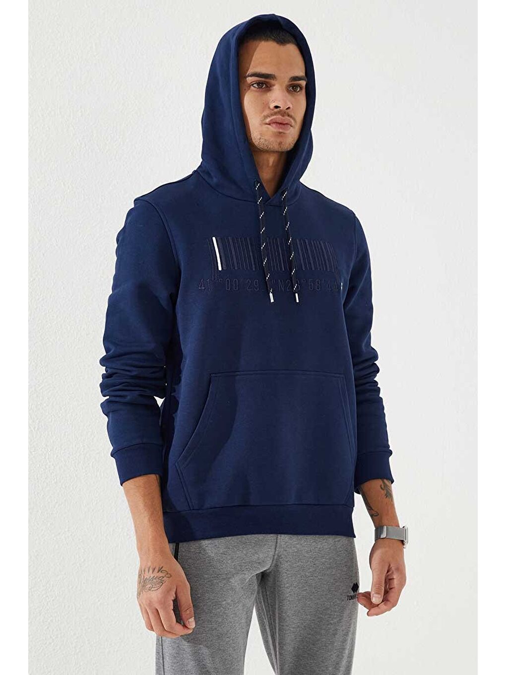 İndigo Nakışlı Kanguru Cep Standart Kalıp Kapüşonlu  Erkek Hoodie - 87839