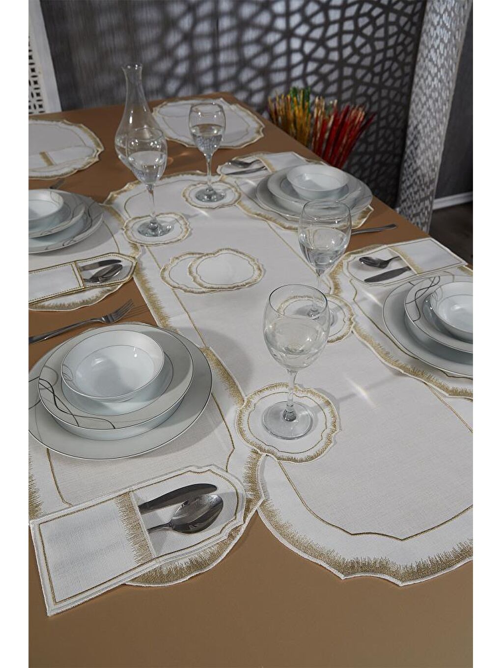 Sarı Aslı Keten Nakışlı Amerikan Servis Takımı 19 Parça Gold-1