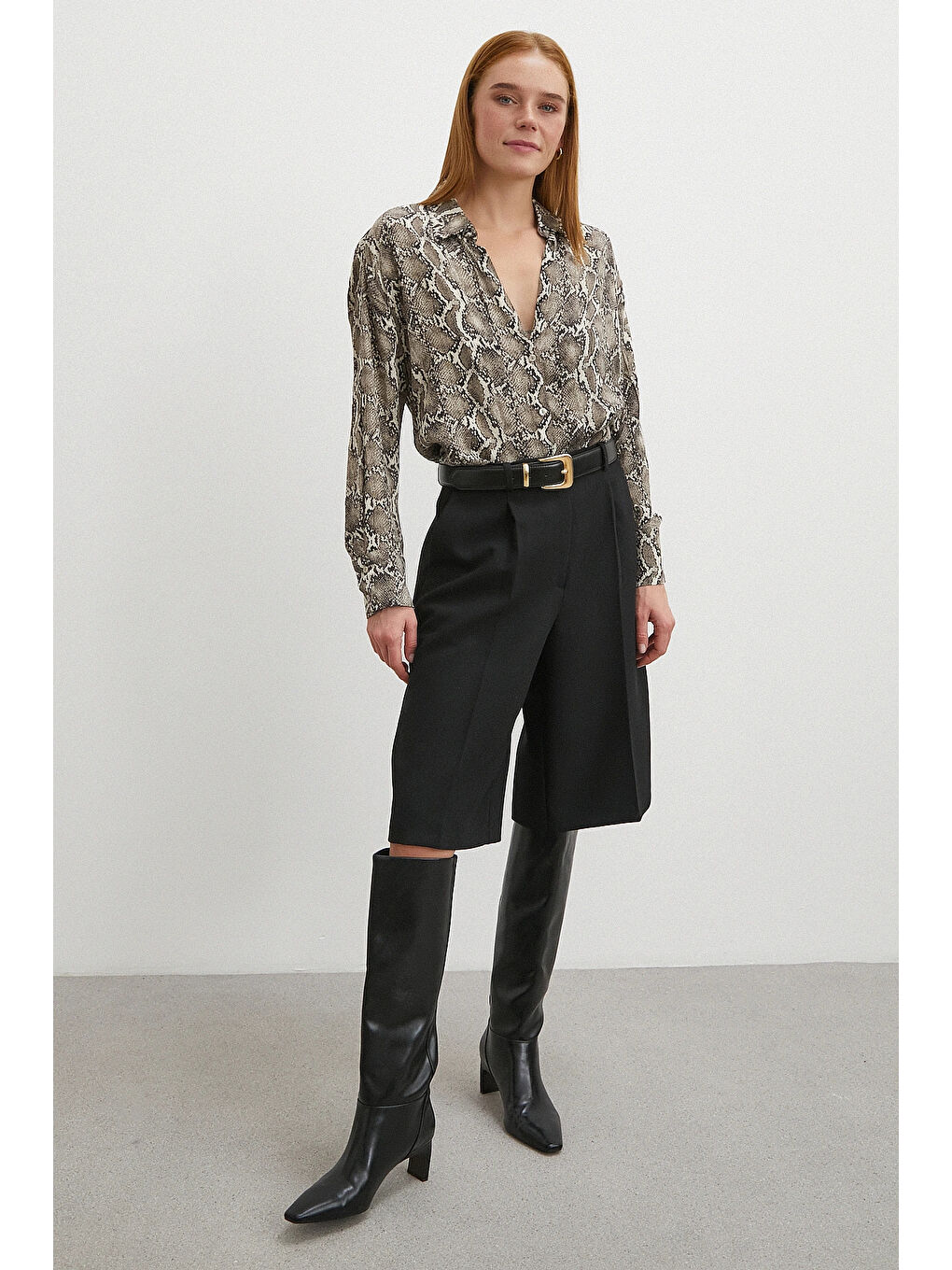 Yılan Desenli Viskon Saten Gömlek Siyah-1