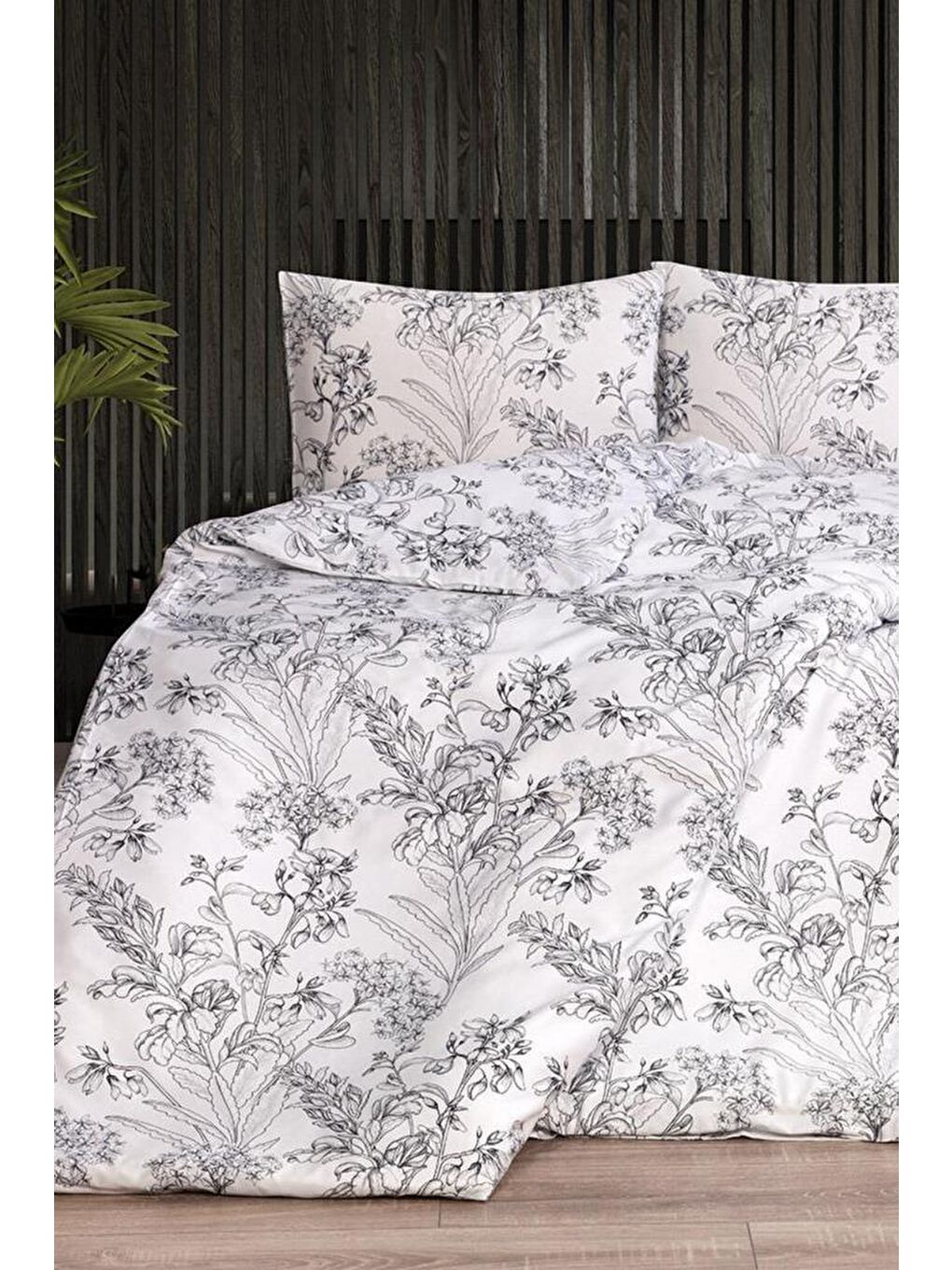 Karışık Şaiya 4 Parça Çift Kişilik Pamuk Saten Nevresim Takımı