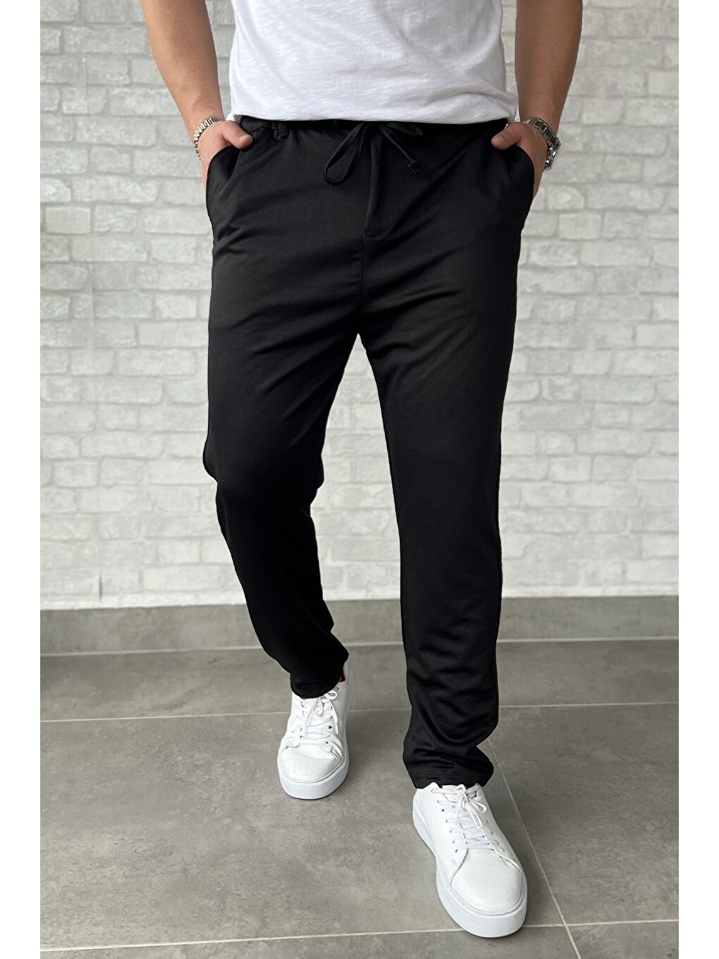 Siyah Bel Bağcıklı Erkek Jogger Pantolon