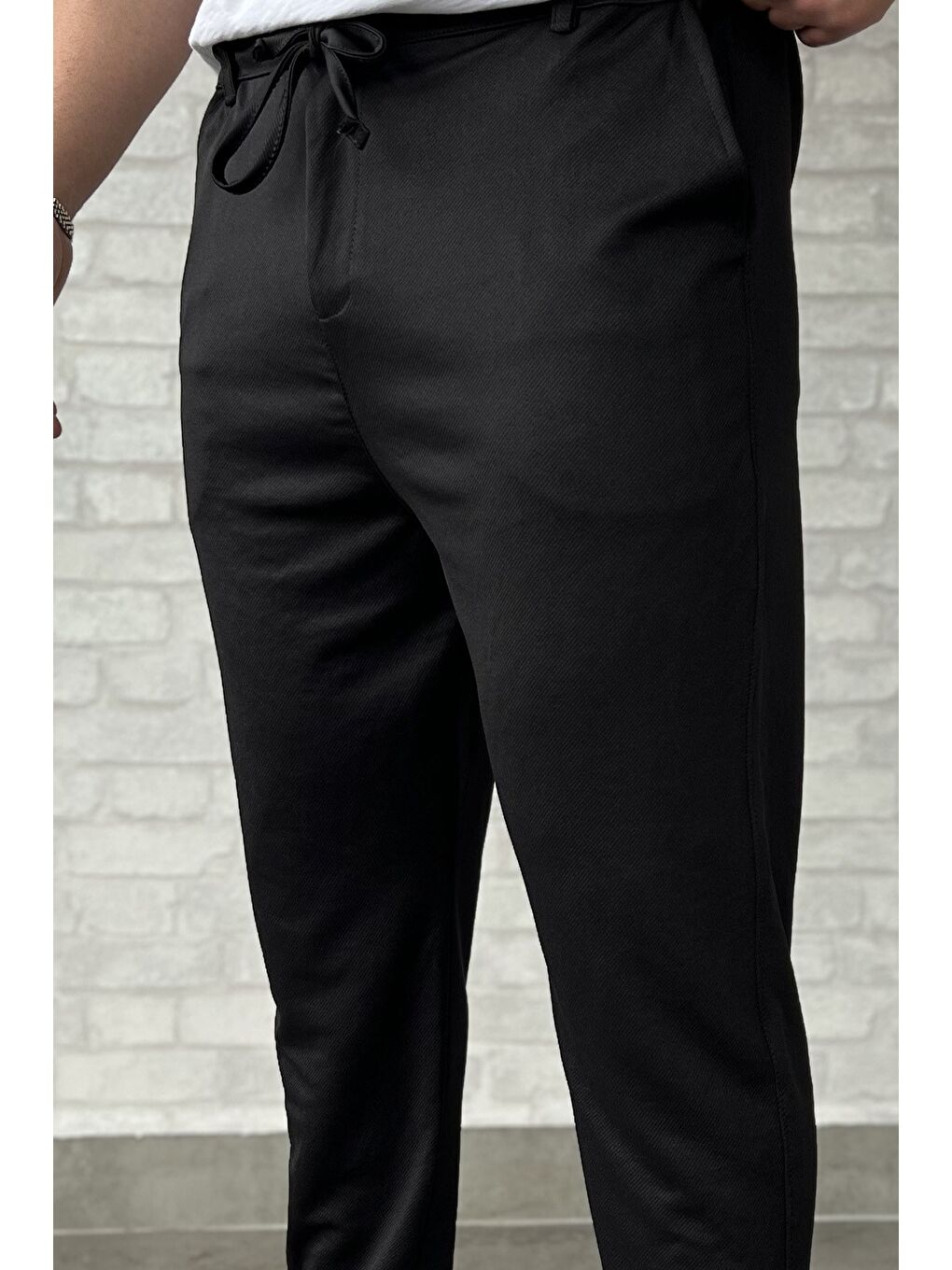 Siyah Bel Bağcıklı Erkek Jogger Pantolon-3