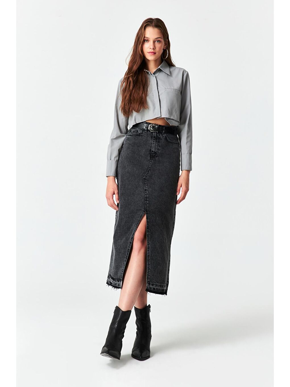 Gri Kadın Füme Renk Kemer Dahil Derin Yırtmaçlı Yüksek Bel Uzun Denim Etek