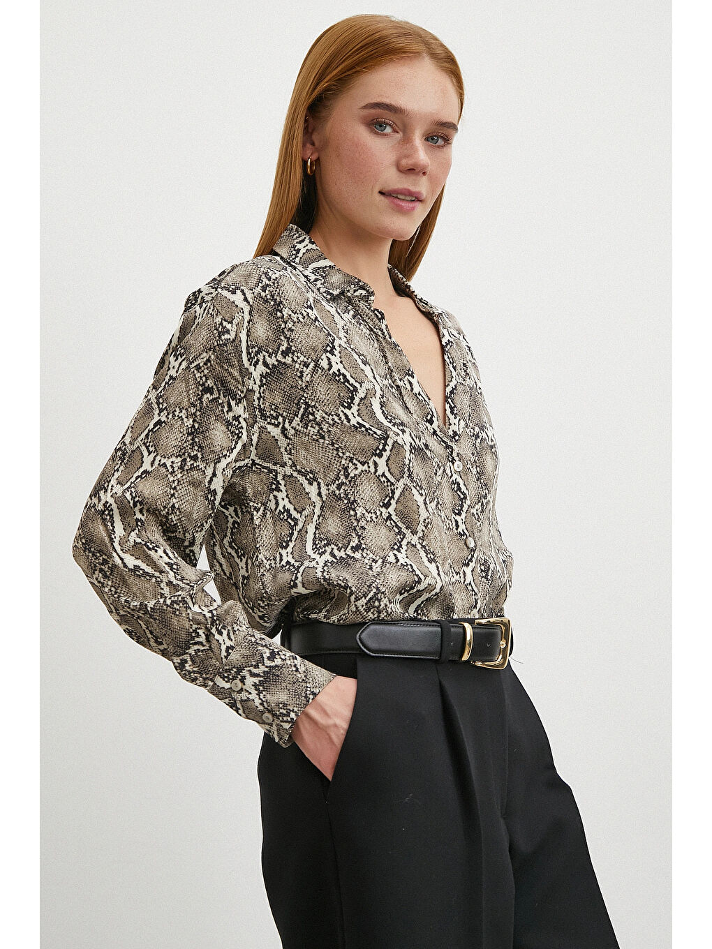 Yılan Desenli Viskon Saten Gömlek Siyah-3