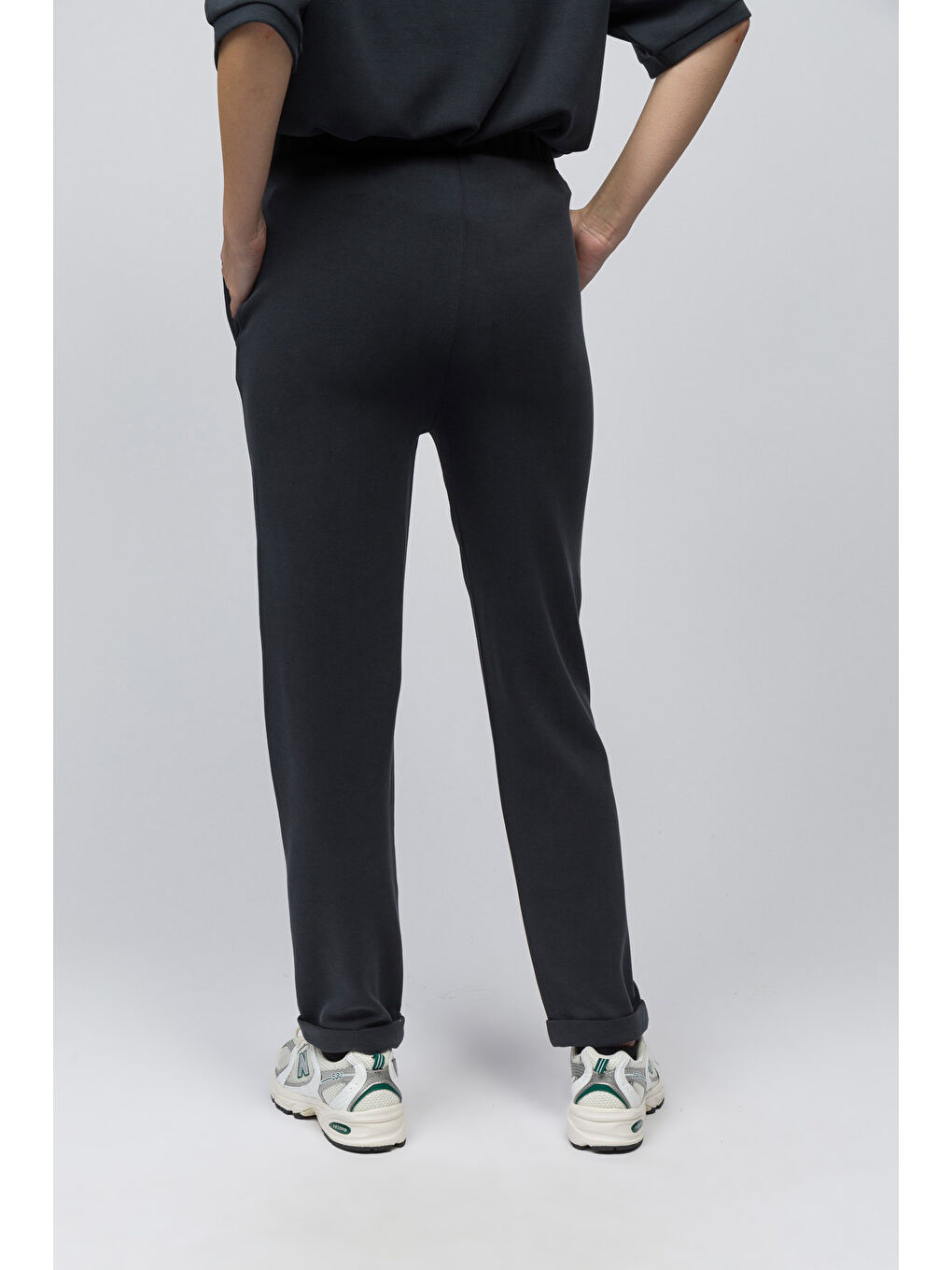 Huesca - Önü Nervür Detaylı Pike Modal Kumaş Dar Kalıp Havuç Kesim Pantolon - Antrasit Renk-4