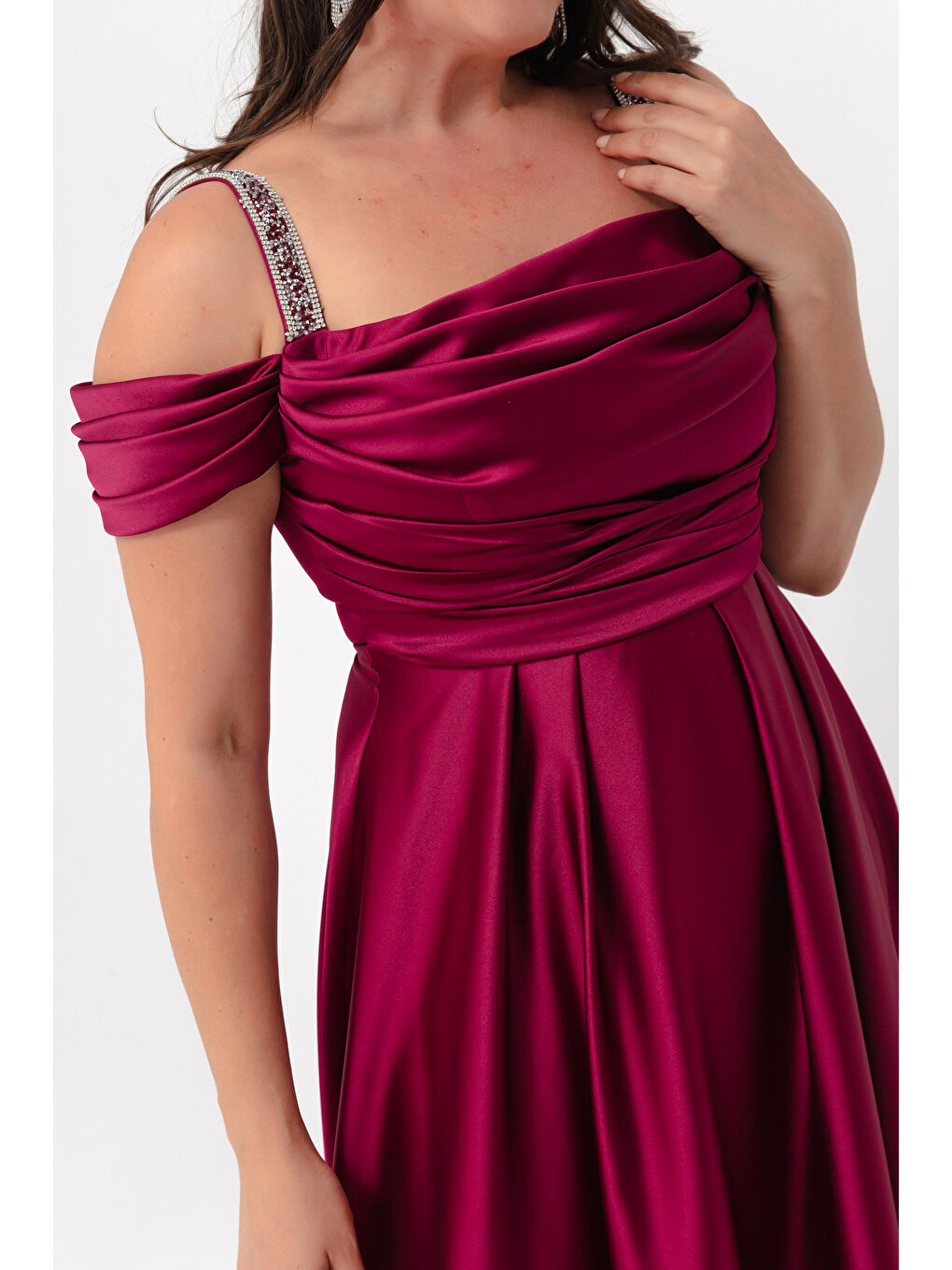 Kadın Mürdüm Taş Askılı Drapeli Büyük Beden Uzun Abiye Elbise-3