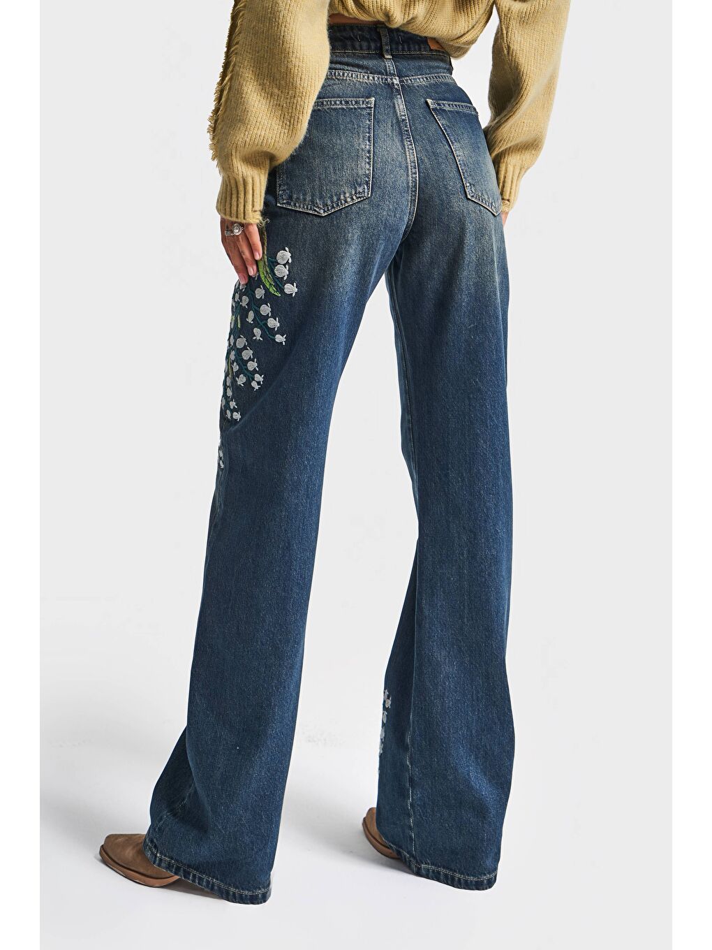 Mavi Kadın T.Kot Rengi 2w5-31 Straight Fit Yüksek Bel Özel Çiçek Kuş Nakışlı Tasarım Denim Jean-4