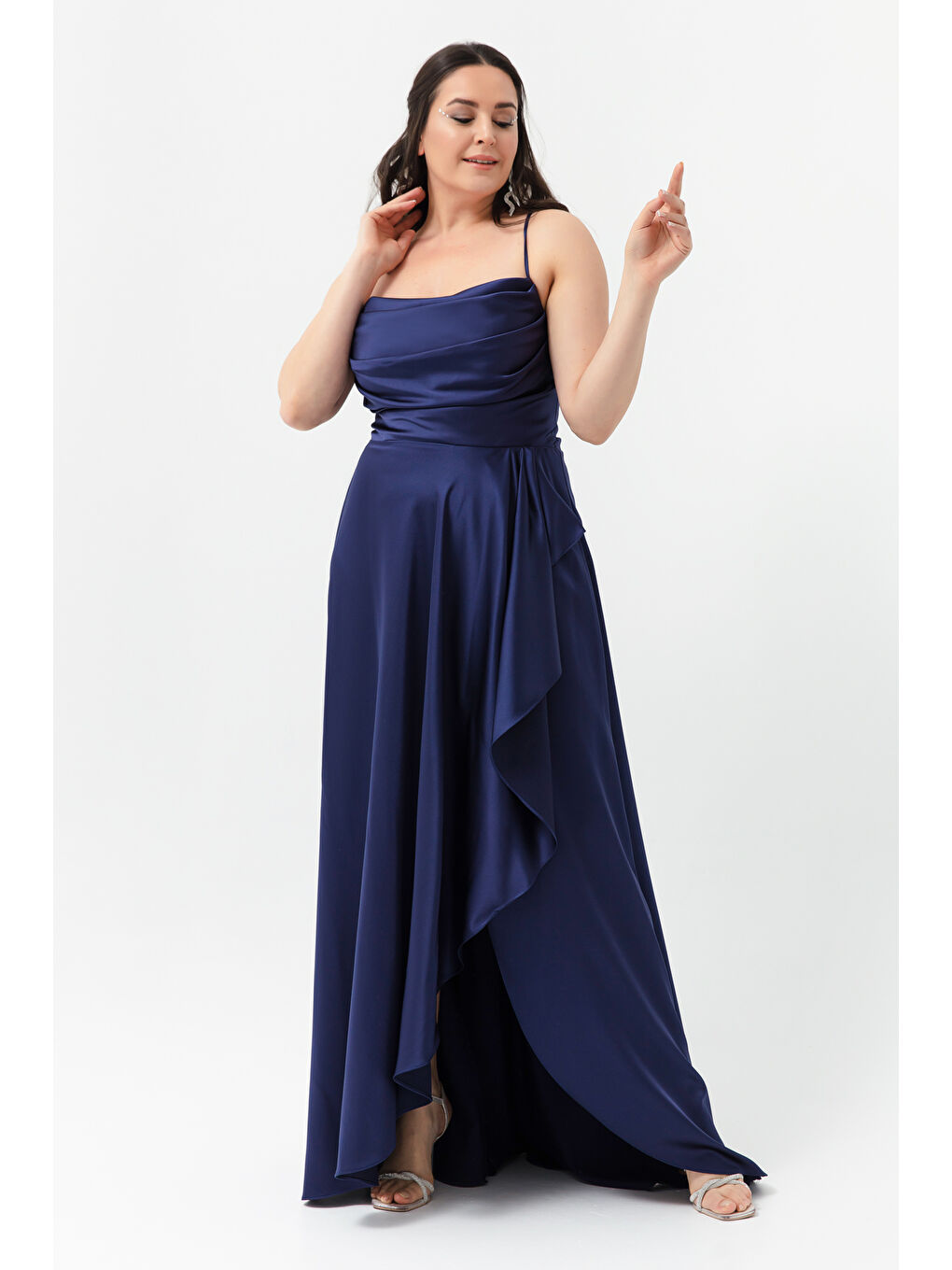 Kadın Lacivert Volanlı Yırtmaçlı Büyük Beden Saten Abiye Mezuniyet Elbisesi-2