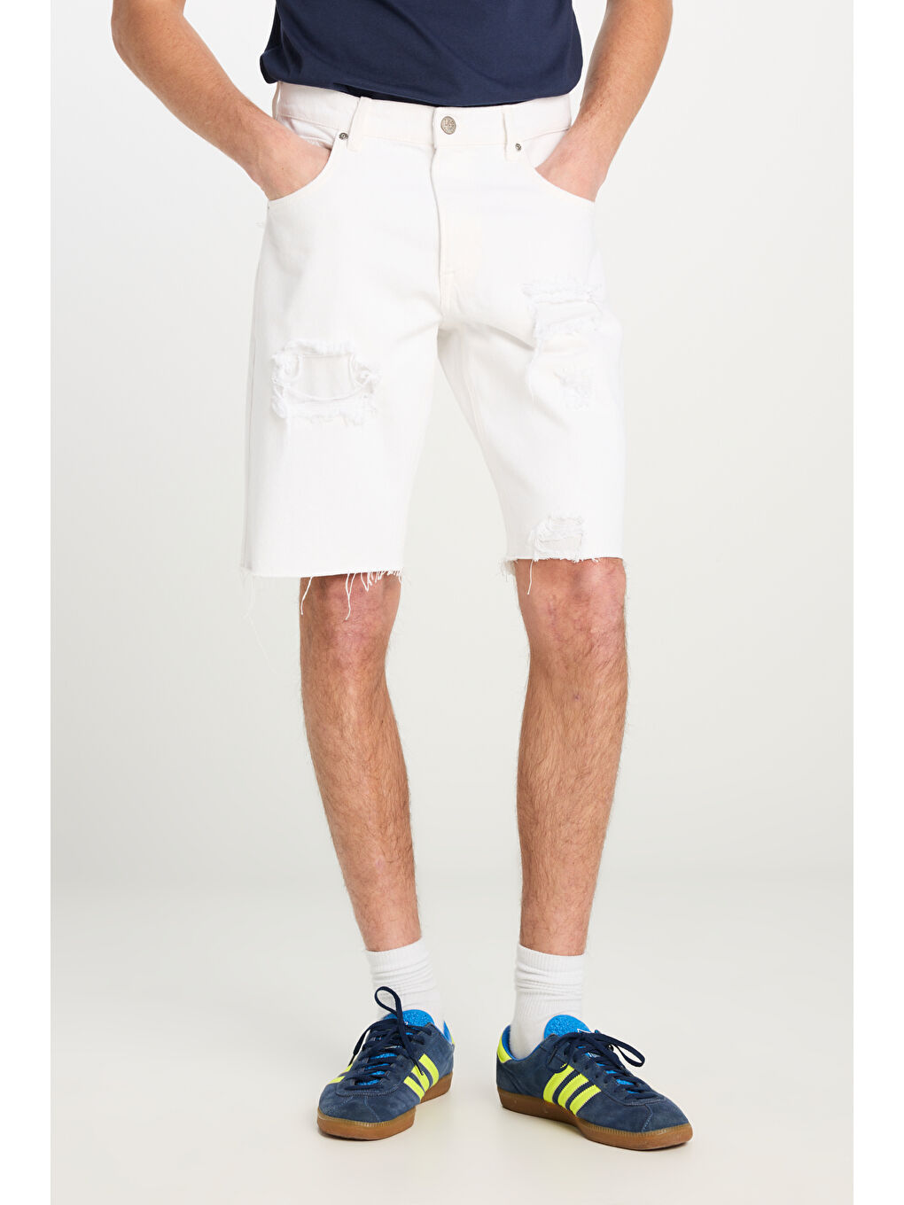 Regular Fit Normal Kesim %100 Pamuk Normal Bel Beyaz Jean Şort-2